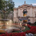 teatr_wyprostowany